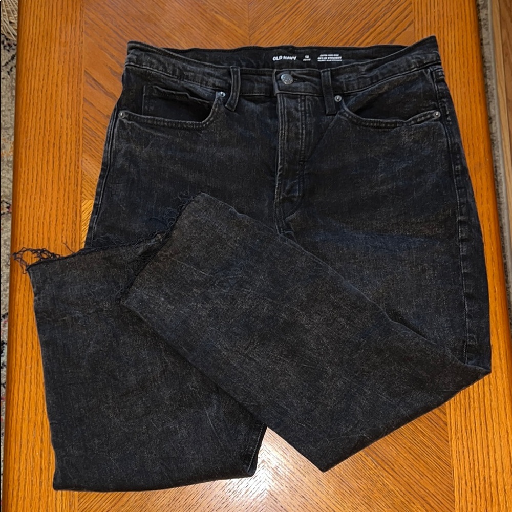 OLD NAVY Extra High-Rise Sky-Hi Straight Jeans